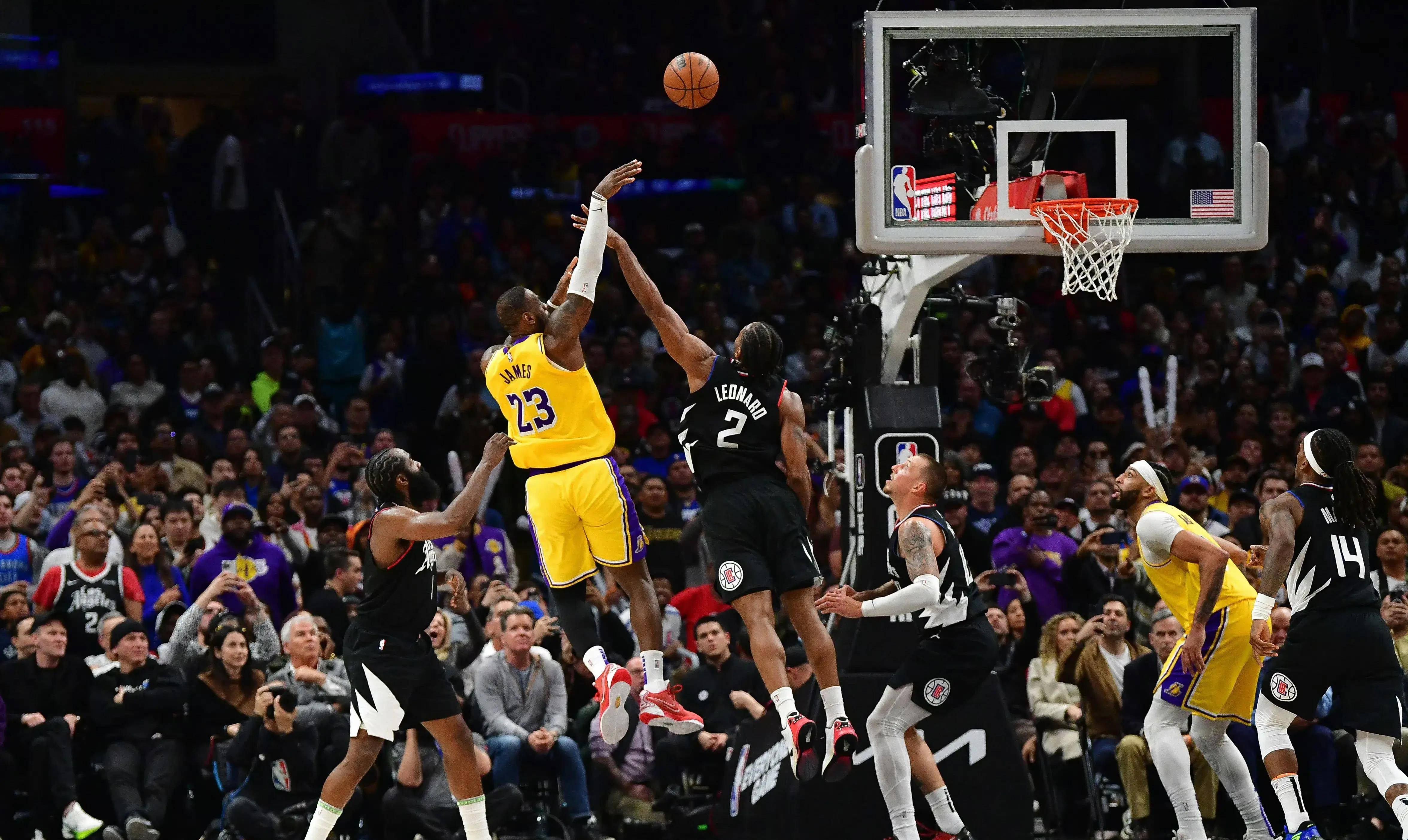 九游客户端下载-逆转之夜！雄鹿最后时刻连续得分取胜，作为.-九游客户端下载