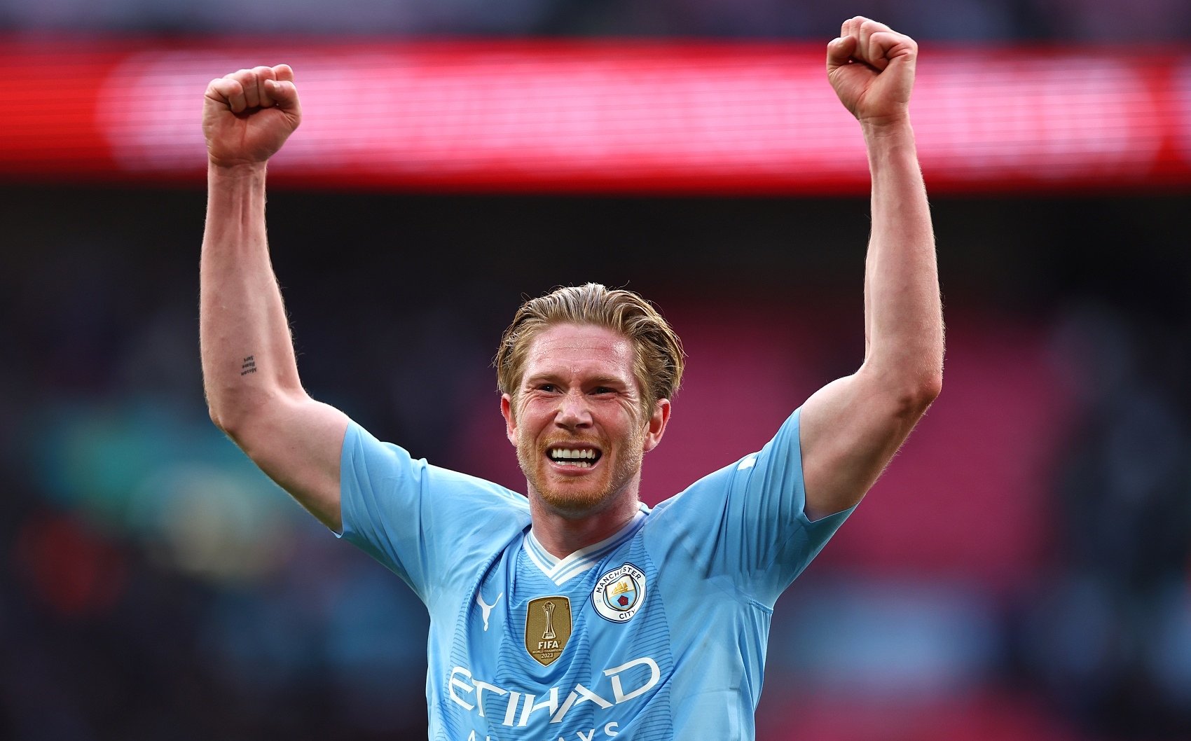 九游app手机版-领先优势明显引爆全场！，德布劳内意外战胜IG赛场气氛高涨-九游app手机版